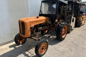 Trattore fiat 211 r