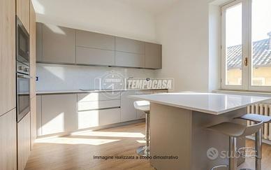 Appartamento a Sesto Calende Via Piave 3 locali