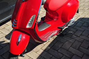 vespa primavera 125 Red