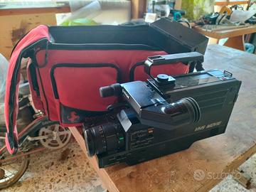 videocamera vintage Hitachi 
