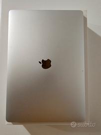 MacBook Pro 15" 2017 16gb RAM 500gb SSD