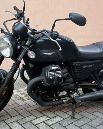 Moto guzzi V7 Stone III