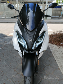 Scooter wottan storm s 300