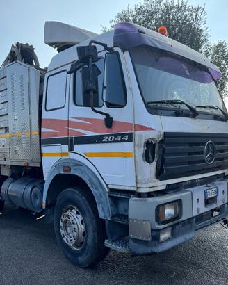 Mercedes Benz SK 2044 Autospurgo