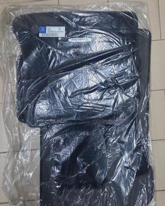 tappetini Mercedes GLK Neri A2046801748 9G63