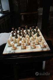 Scacchiera in marmo