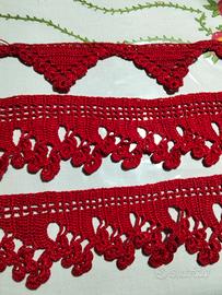 merletto all' uncinetto per asciugamani o mensole 