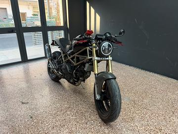 Ducati monster 750 dark 1997