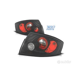 FANALI POSTERIORI AUDI TT 98-06 FONDO NERO