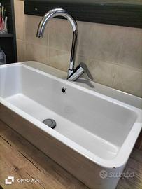 Lavabo sospeso/appoggio con miscelatore