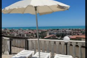 Bilocale Vista Mare con Piscina