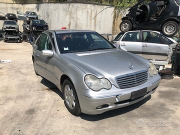 Mercedes classe c 180 an01