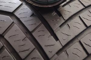 2 Gomme 215/55-17 98V Yokohama BluEarth Winter MS