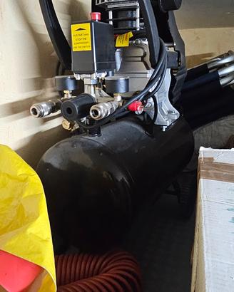 compressore aria 25 Lt. lubrificato Nuovo