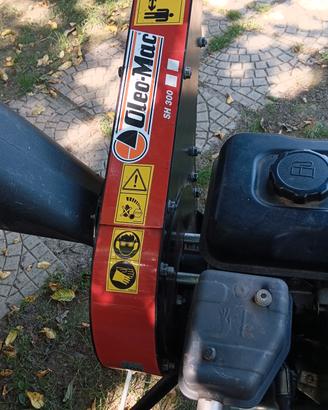 trita rami - cippatore marca "Oleo-mac sh 300"