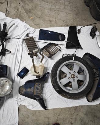 Piaggio Vespa Gran Tour 