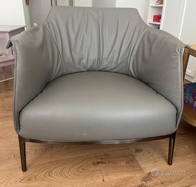 Poltrona Archibald Frau – Originale pelle grigia