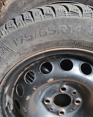 gomme e cerchi in ferro panda 4x4  2"serie