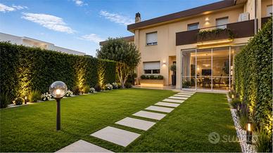 Villa a schiera con splendido giardino