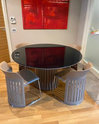 Set tavolo rotondo e 4 sedie Roche Bobois