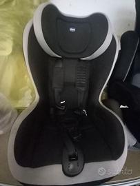 Seggiolino auto con attacchi isofix Chicco