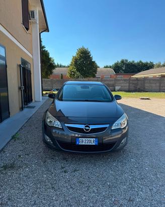 Opel Astra 1.4 100CV 5 porte Elective