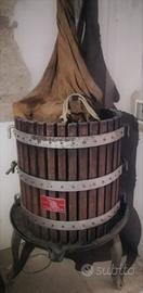 Torchio manuale per uva