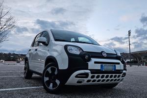 Fiat Panda CITY CROSS hybrid 