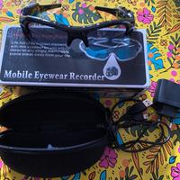 Occhiali da sole con fotocamera integrata