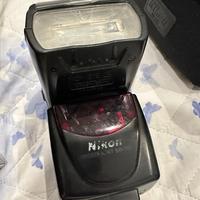 FLASH NIKON SB 700