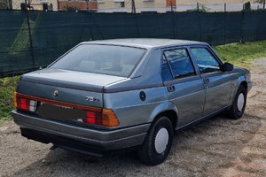 Alfa Romeo 75