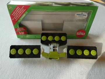 SIKU Falciatrice Claas