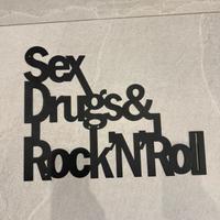 Scritta da parete in metallo - Rock’n’ roll
