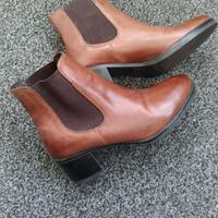 Tronchetti vera pelle Tata italia numero 39