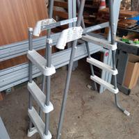 scaletta piscina intex 28075