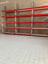 Scaffali