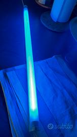 sono quattro LED con luce azzurra 