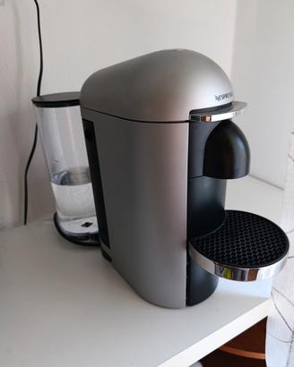Macchina caffè Nespresso Vertuo Plus 