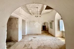 CASA DI CORTE A LOCOROTONDO