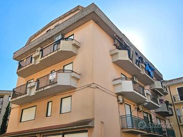 Appartamento spazioso con mansarda e box - Delia