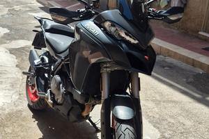 Ducati Multistrada v2s 2023 grey