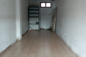 Locale commerciale Manocalzati