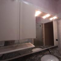 Mobiletto bagno lavabo e top in granito