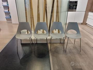 4 sedie in polipropilene  grigio e acciaio cromato