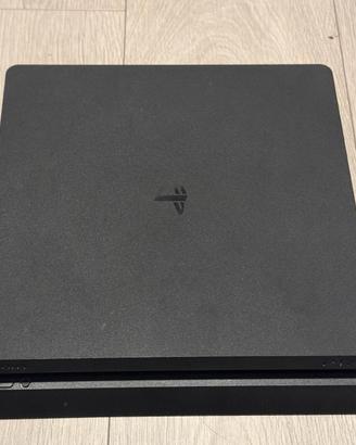 Ps4 slim+2 controller+giochi
