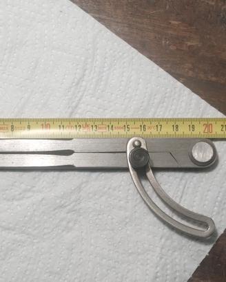 Compasso per tracciare ferro