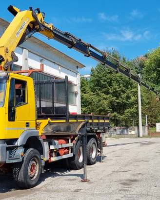 Iveco Eurotrakker 6x4 ribaltabile, gru, verricello