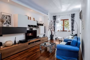 Appartamento di 120 m² con 3 locali e box auto a T
