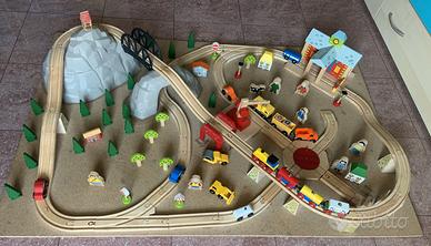 Pista trenino in legno