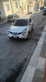 Si vende Juke  con retrocamera per 